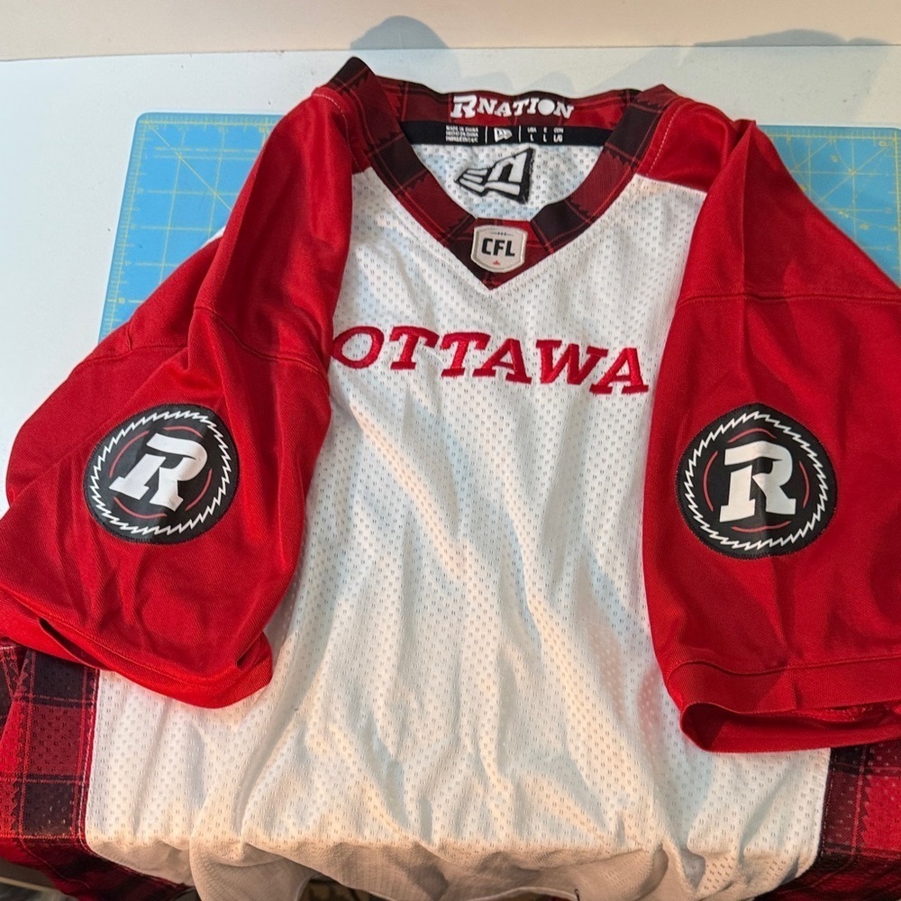 Ottawa Red Blacks Jersey, Red and White, CFL - Picture 3 of 4